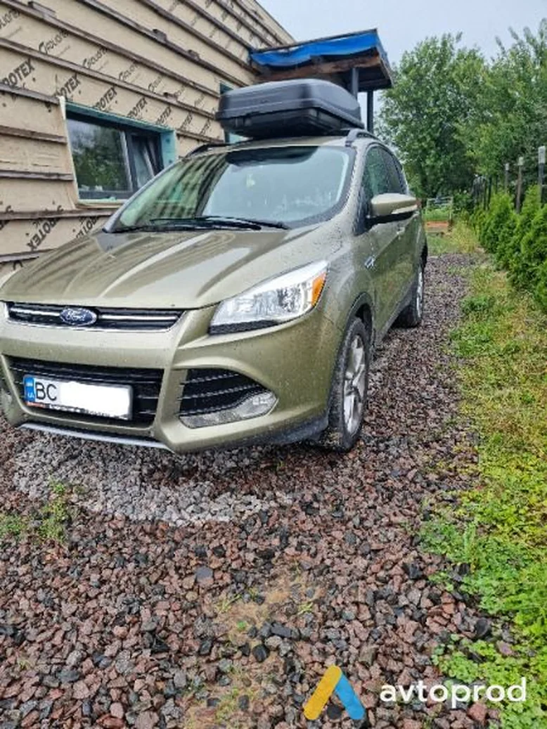 Фото 2 - Ford Escape 2012