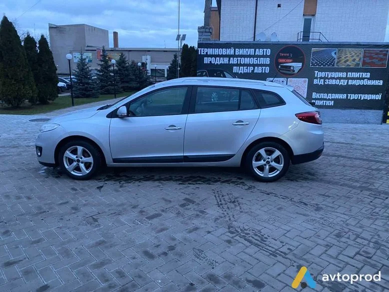 Фото 1 - Renault Megane 2012