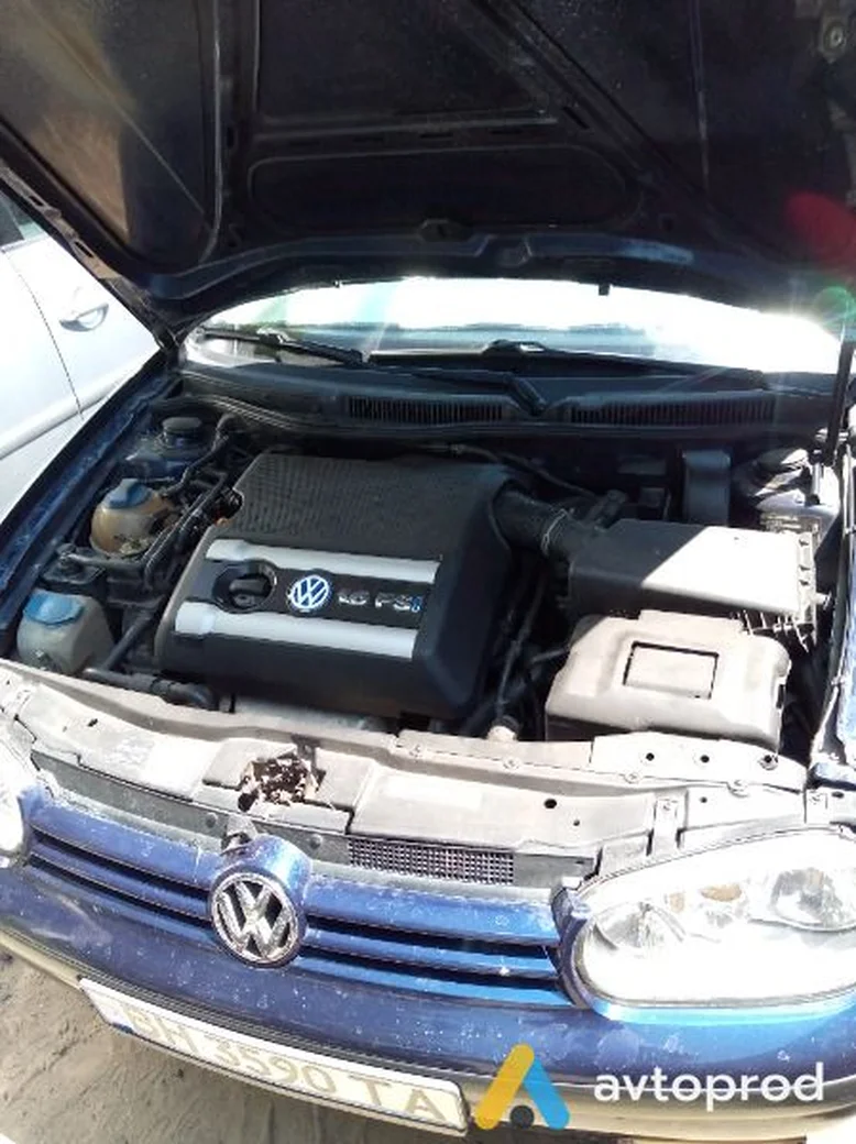 Фото 4 - Volkswagen Golf 2002
