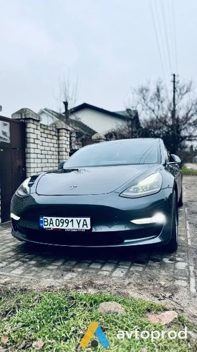 Фото 1 - Tesla Model 3 2018