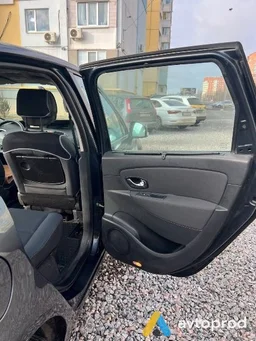 Photo 2 - Renault Grand Scenic 2010