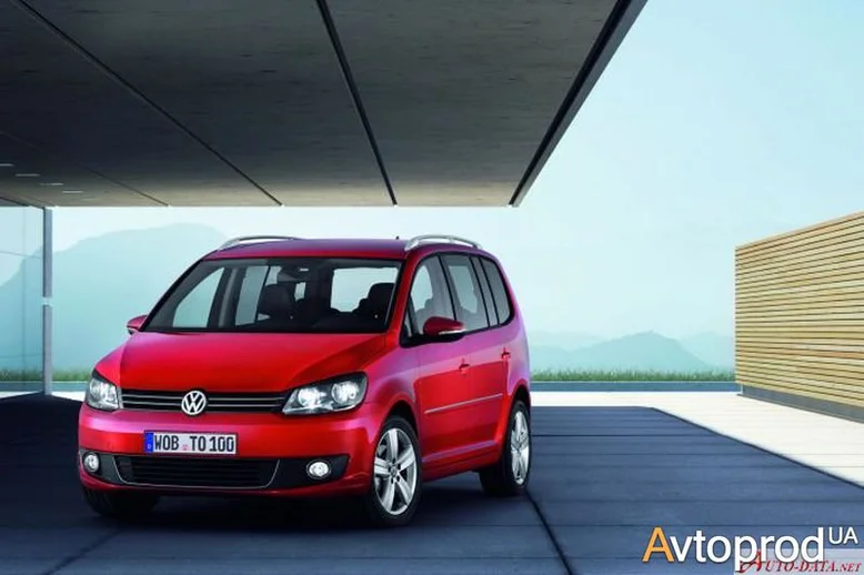 Фото 1 - Volkswagen Touran 2012