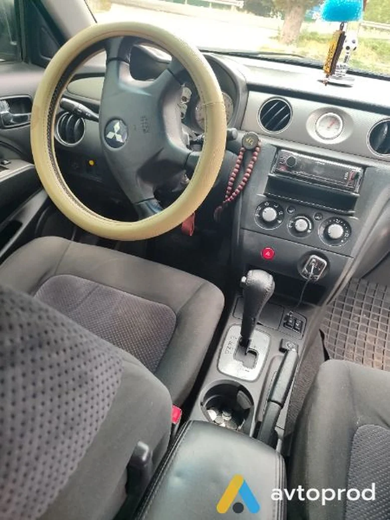 Фото 2 - Mitsubishi Outlander 2006