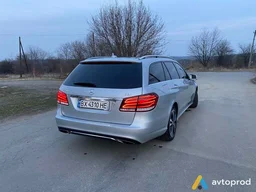 Photo 2 - Mercedes-Benz E-class 2014