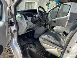 Photo 2 - Renault Trafic 2004