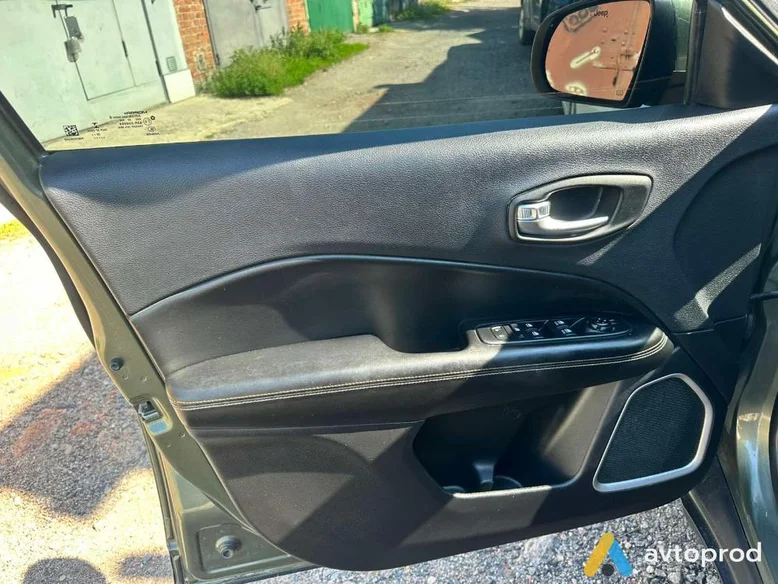 Photo 3 - Nissan Qashqai 2015