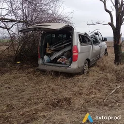 Photo 3 - Hyundai H-1 2011