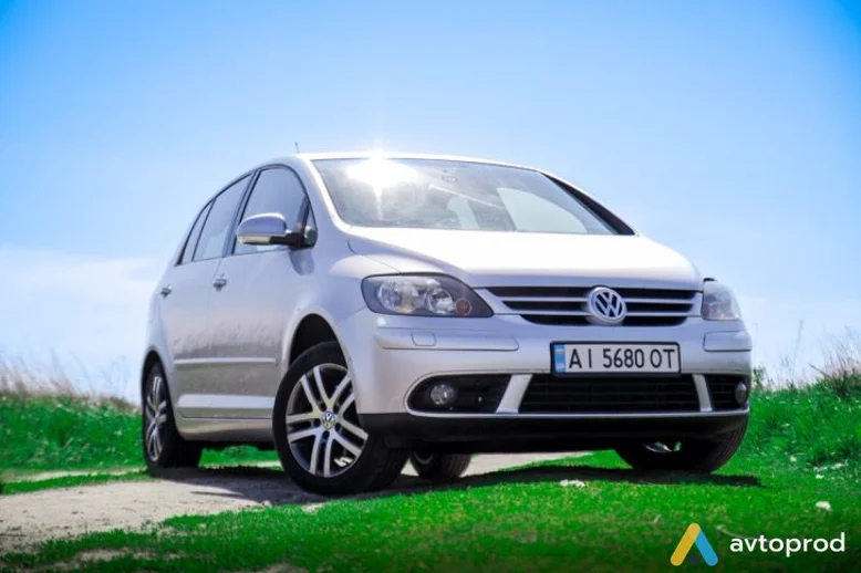 Фото 1 - Volkswagen Golf E 2007