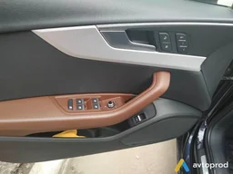 Photo 4 - Audi A4 2018