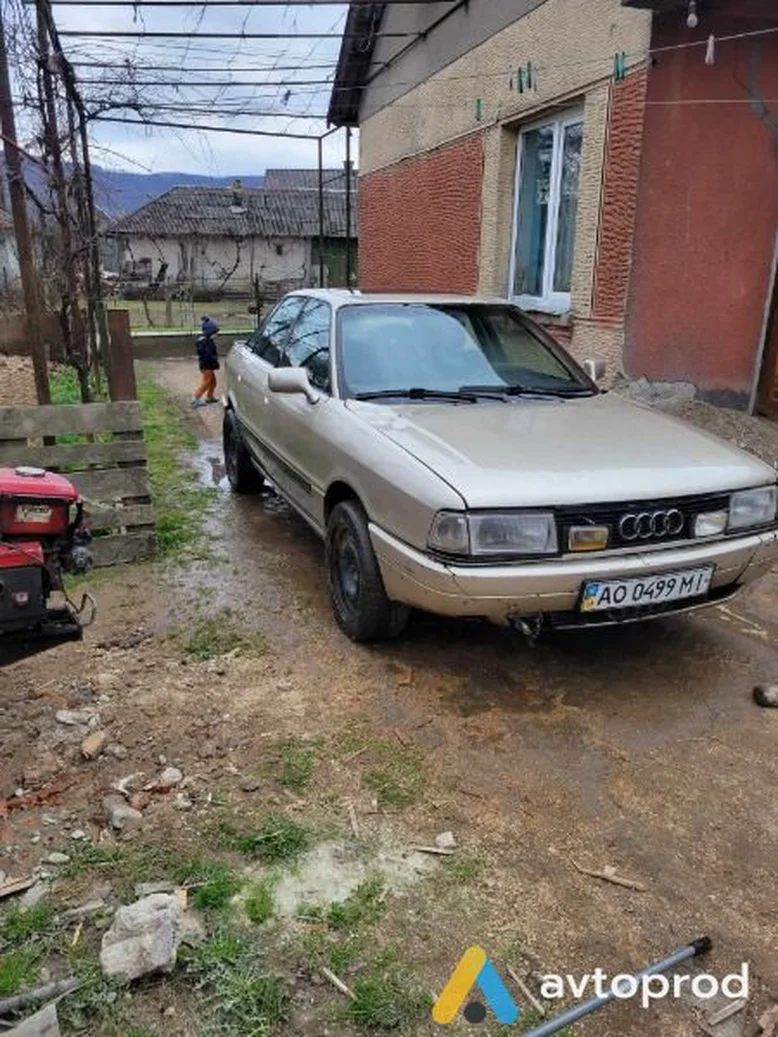 Фото 1 - Audi A4 1989