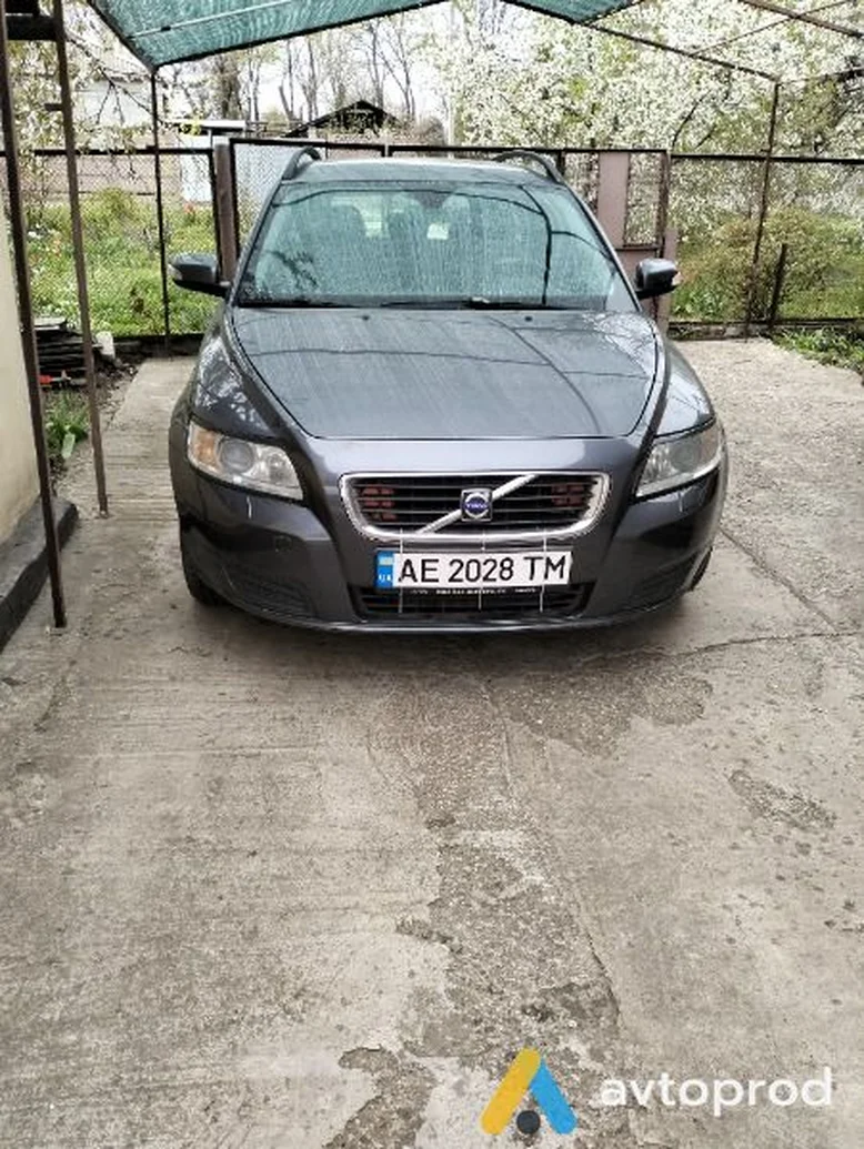 Фото 1 - Volvo V50 2008