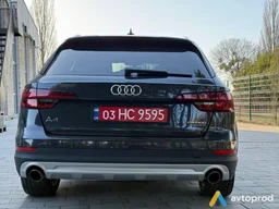 Photo 3 - Audi A4 2018