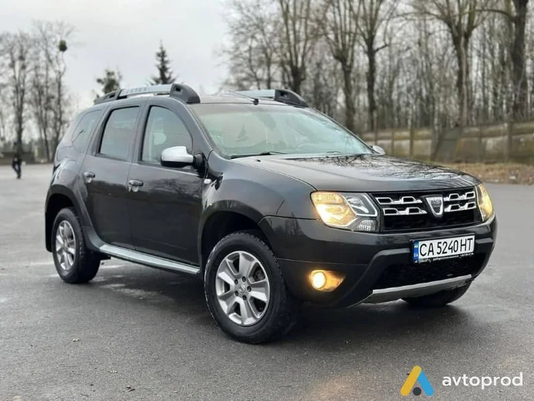 Фото 1 - Dacia Duster 2013