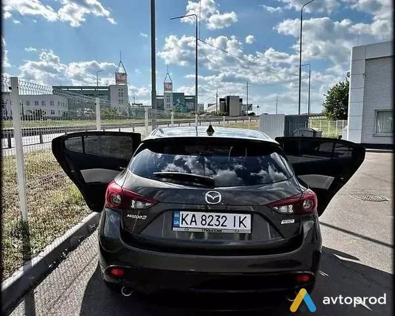 Фото 1 - Mazda 3 2014