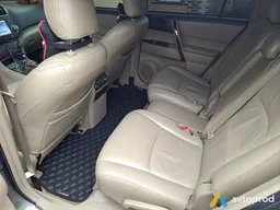 Photo 4 - Toyota Highlander 2010