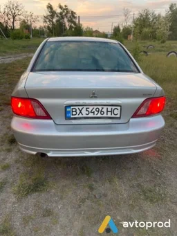 Photo 2 - Mitsubishi Galant 2003