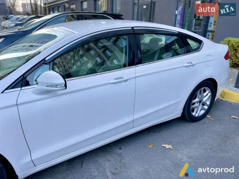 Фото 2 - Ford Fusion 2013