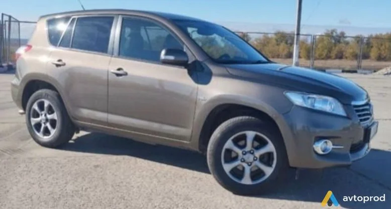 Фото 2 - Toyota RAV 4 2010