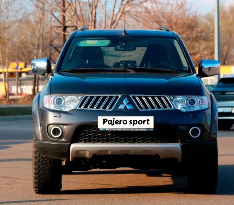 Фото 3 - Mitsubishi Pajero 2011
