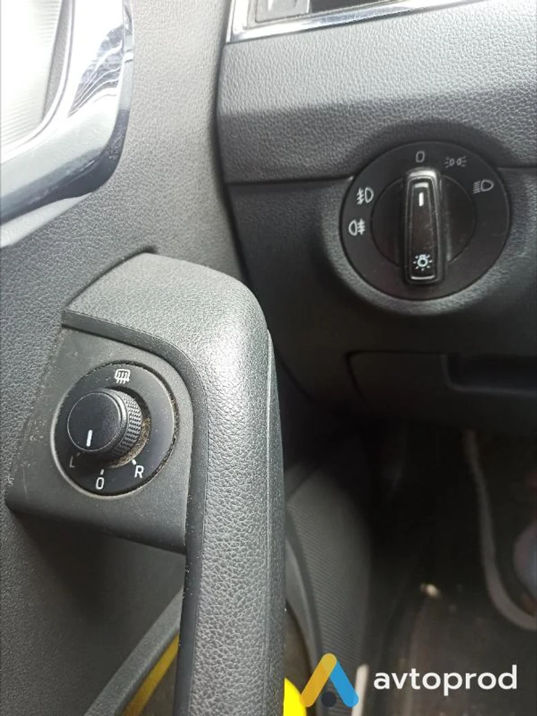Фото 4 - Skoda Octavia 2013